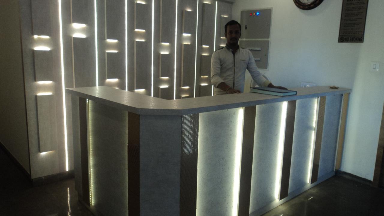 Shree Krishna Paradise Hotel Navi Mumbai Exterior photo