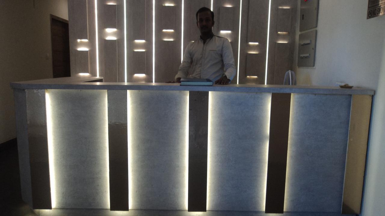 Shree Krishna Paradise Hotel Navi Mumbai Exterior photo