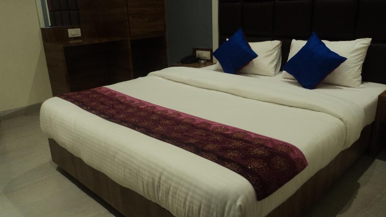 Shree Krishna Paradise Hotel Navi Mumbai Exterior photo